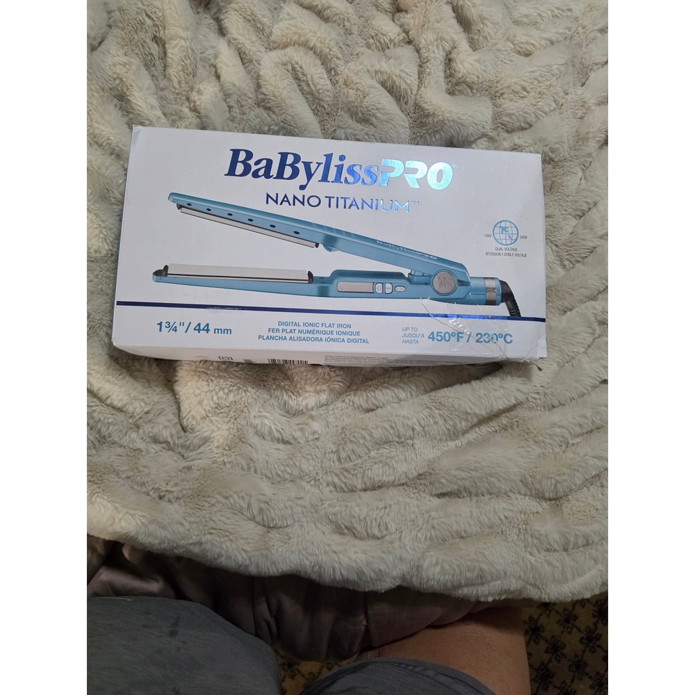 BaBylissPRO Nano Titanium 1.75" Digital Ionic Flat Iron Blue BNT4073TUC
